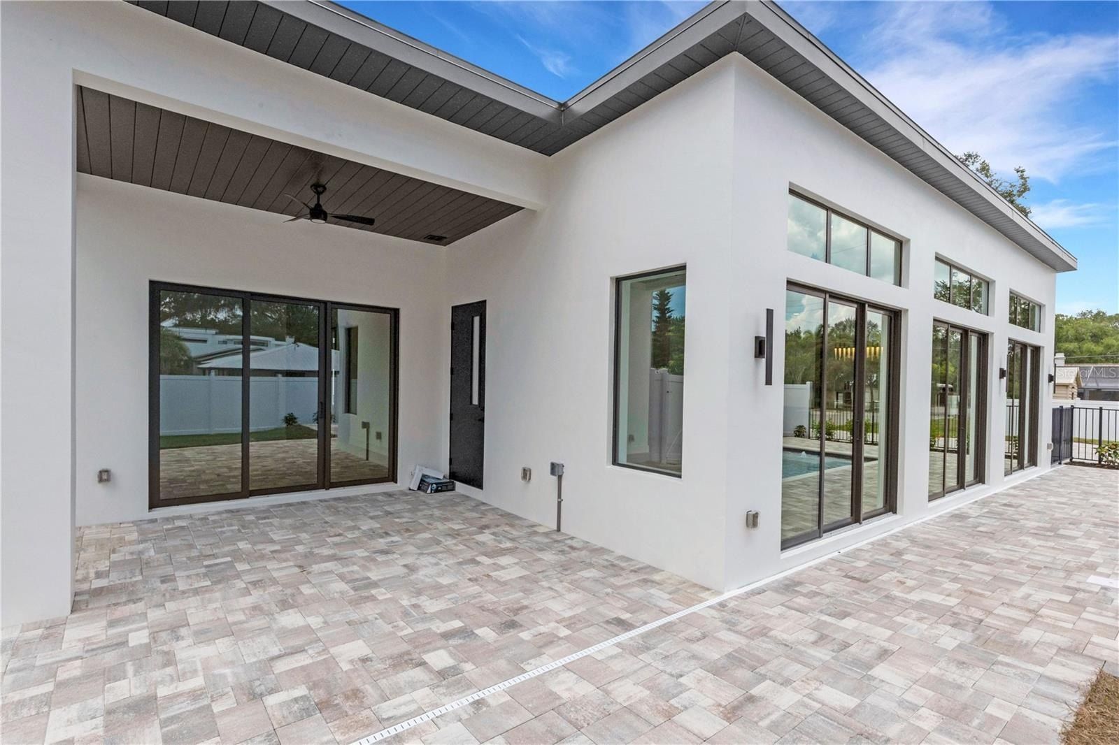 2079 Hibiscus Street. Sarasota, FL 34239