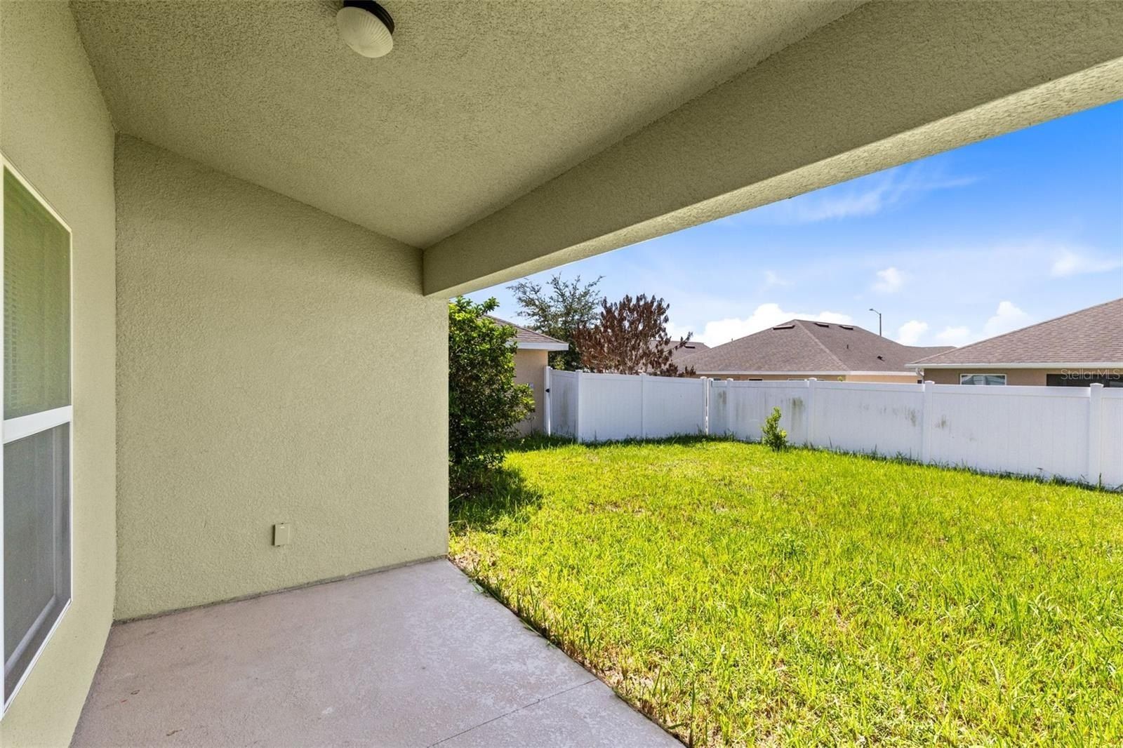 399 Buchannan Drive. Davenport, FL 33837