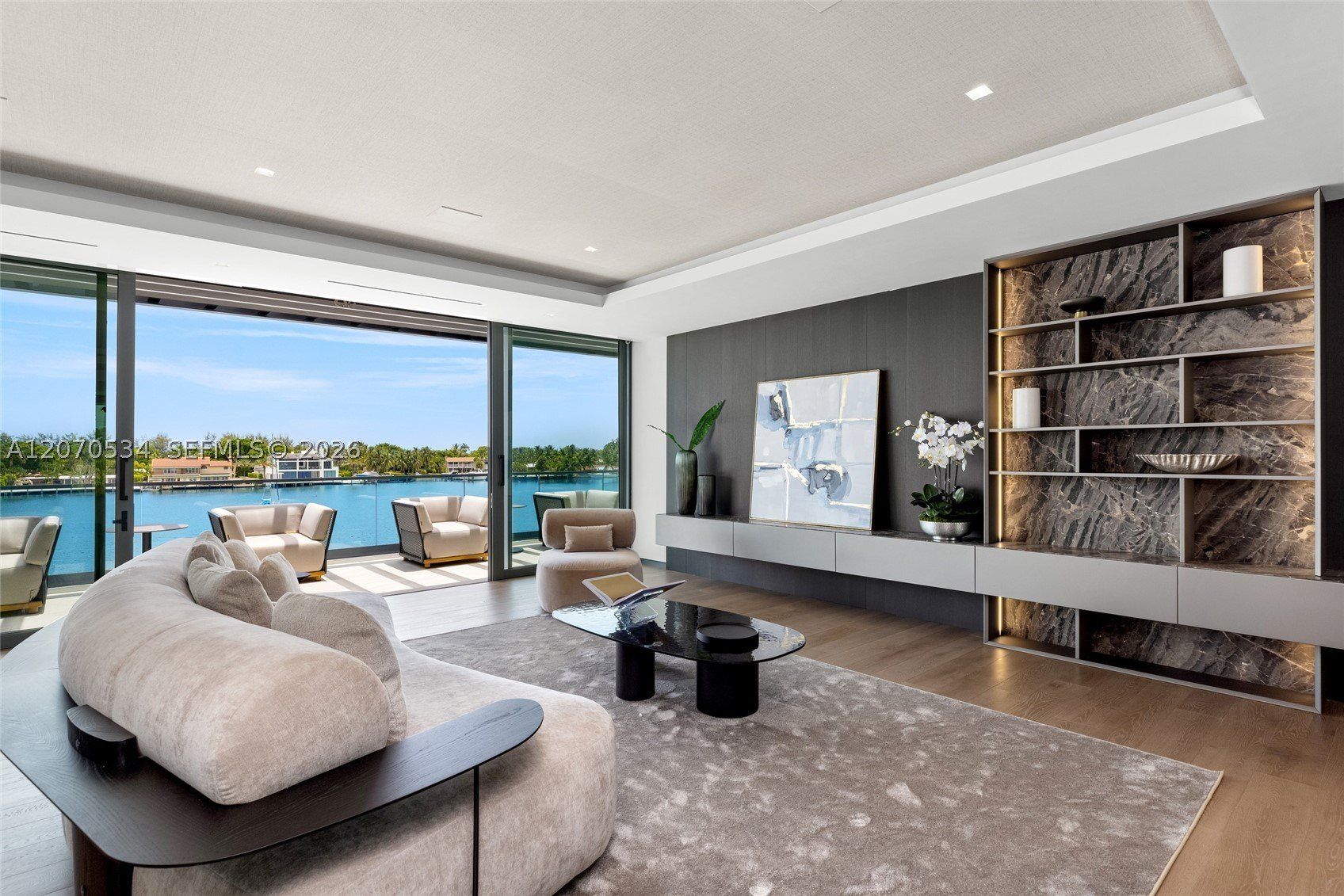 1400 W Lake Dr. Fort Lauderdale, FL 33316