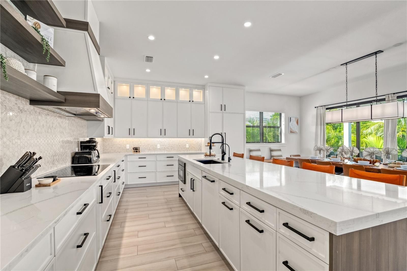 171 Mckinley Drive. Sarasota, FL 34236