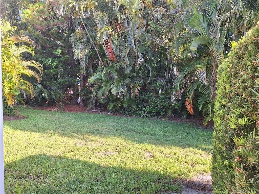1589 Se Tidewater Place. Stuart, FL 34997