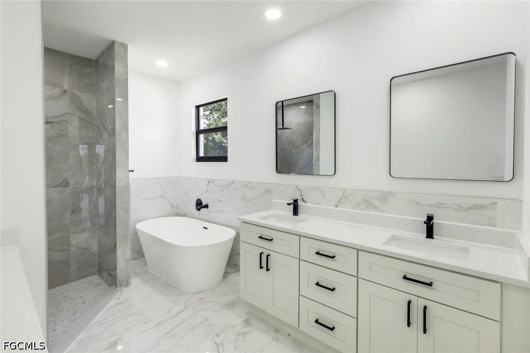 14395 Aurella Circle. Port Charlotte, FL 33981