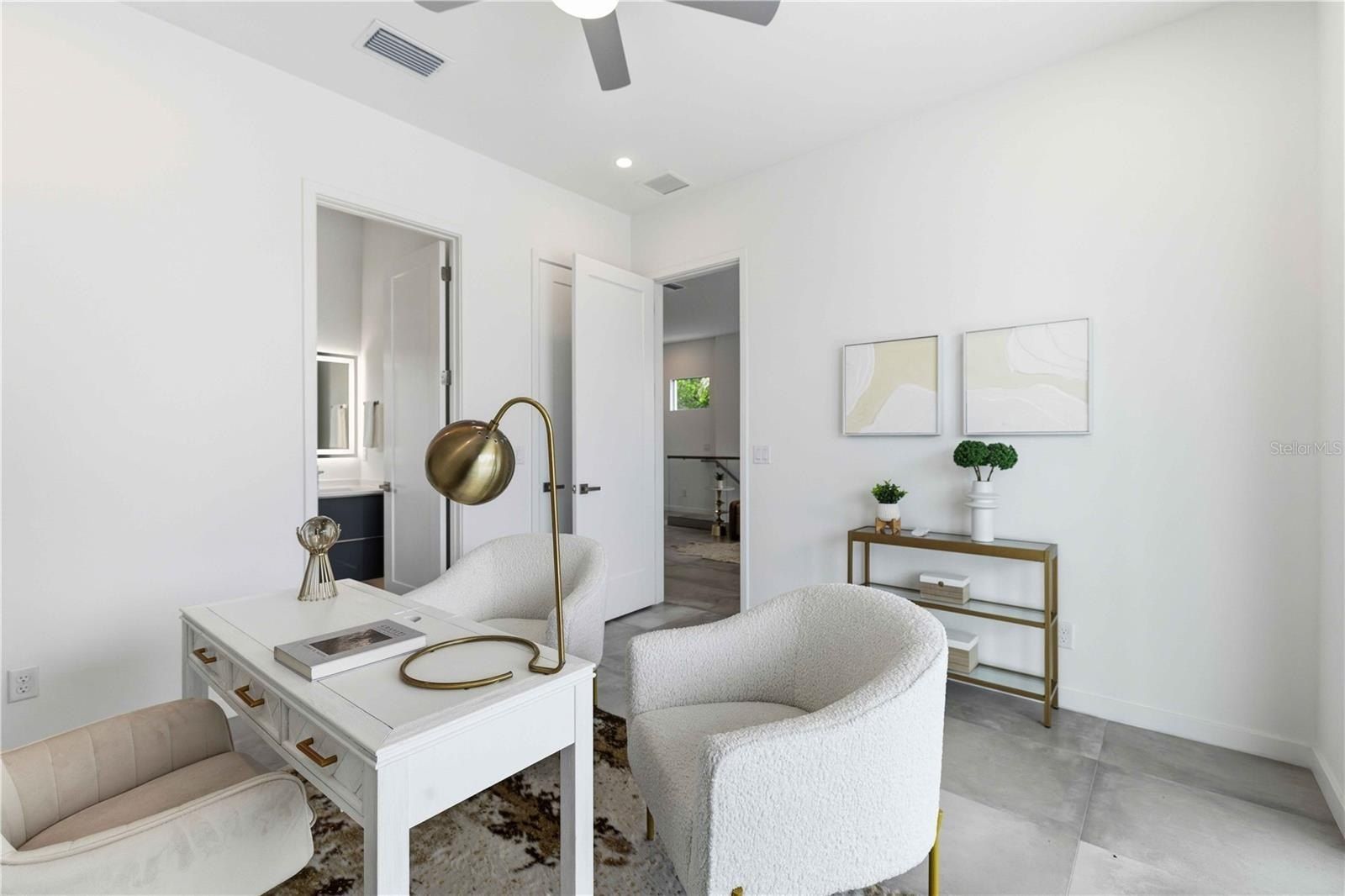 1671 Arlington Street. Sarasota, FL 34239