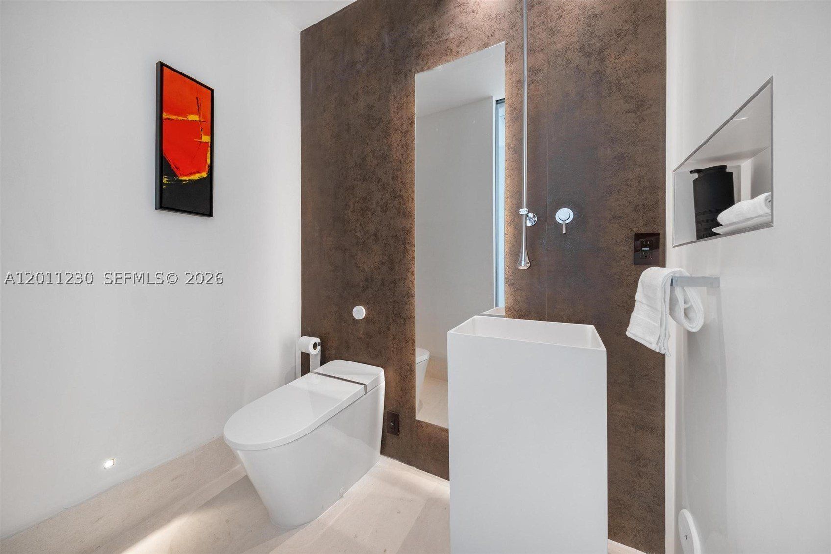 3280 Lake Ridge Lane. Weston, FL 33332