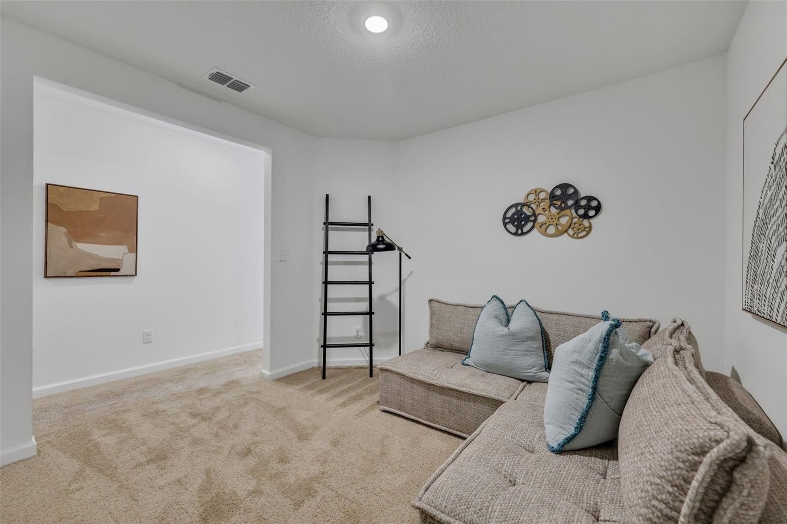 5524 Arrow Lane. Jacksonville, FL 32222
