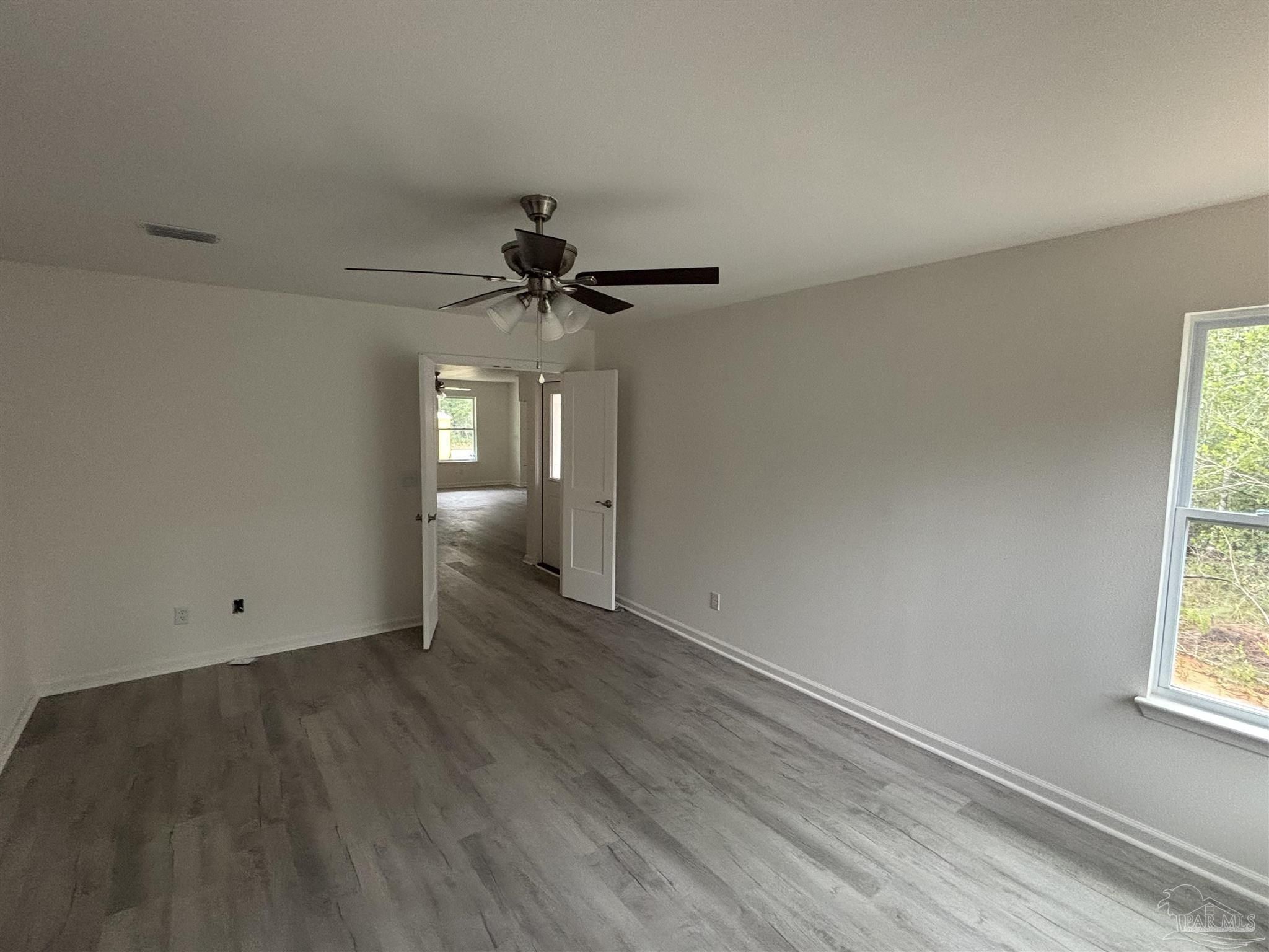 5589 Santa Monica St. Milton, FL 32583