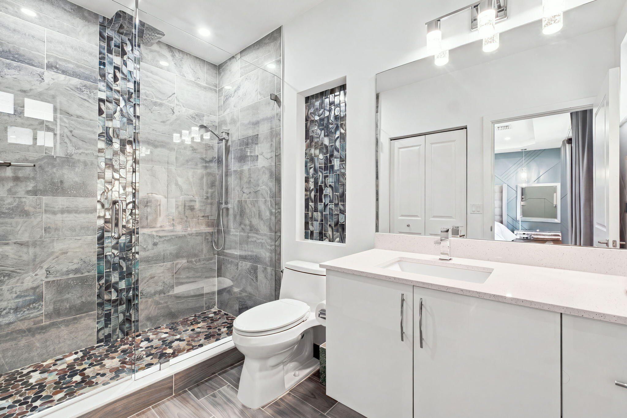 1090 Se 3Rd Street. Pompano Beach, FL 33060