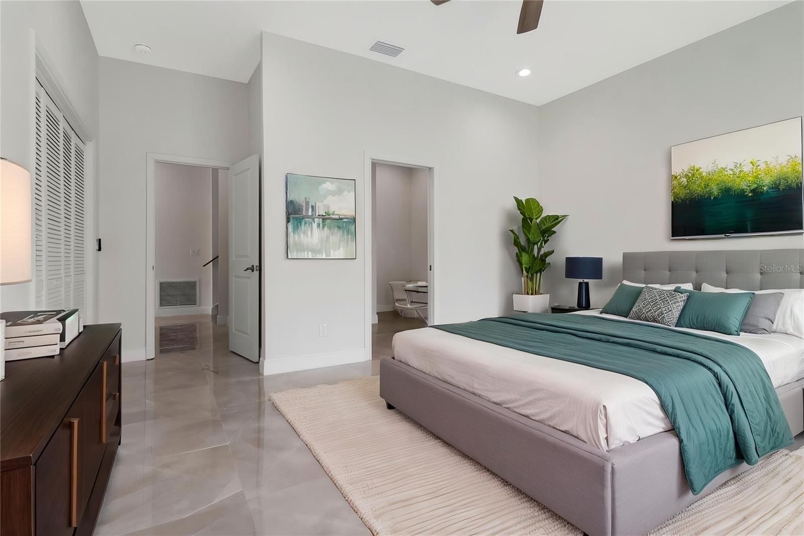 1702 E Annona Avenue. Tampa, FL 33612