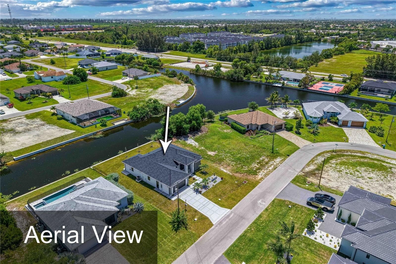 425 Sw 31St Avenue. Cape Coral, FL 33991