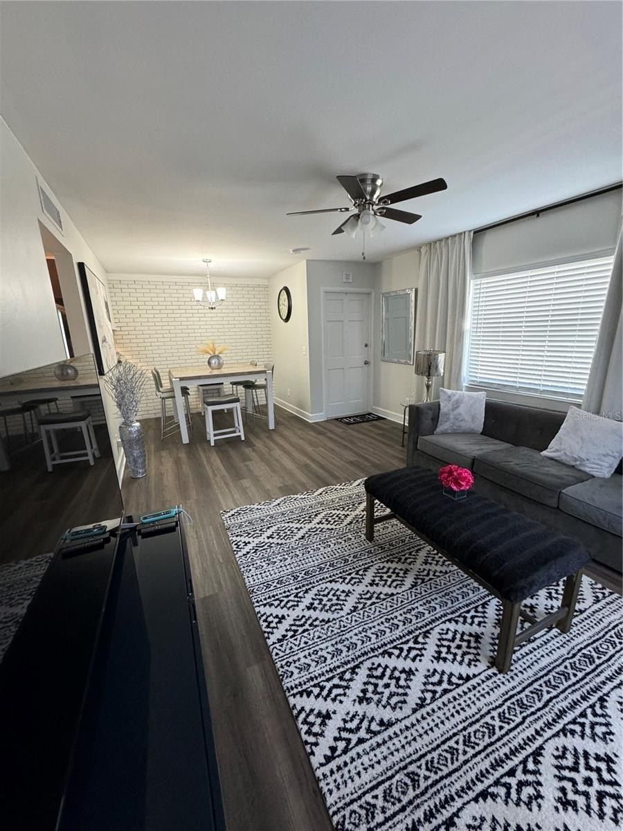 5608 Gateway Drive. Tampa, FL 33615