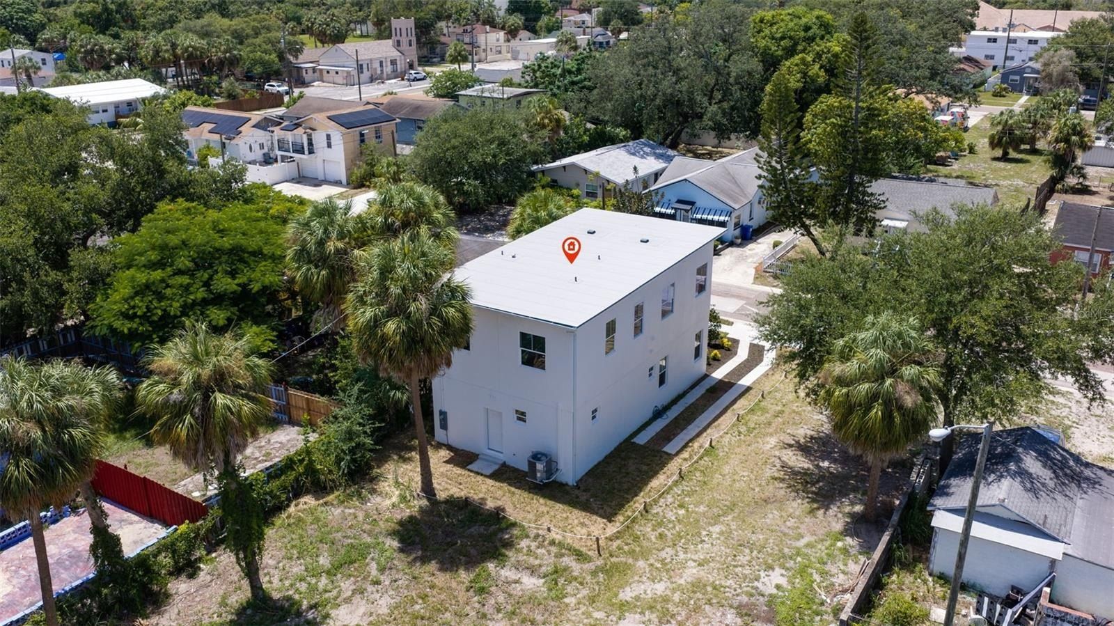 802 18Th Street S. St Petersburg, FL 33712