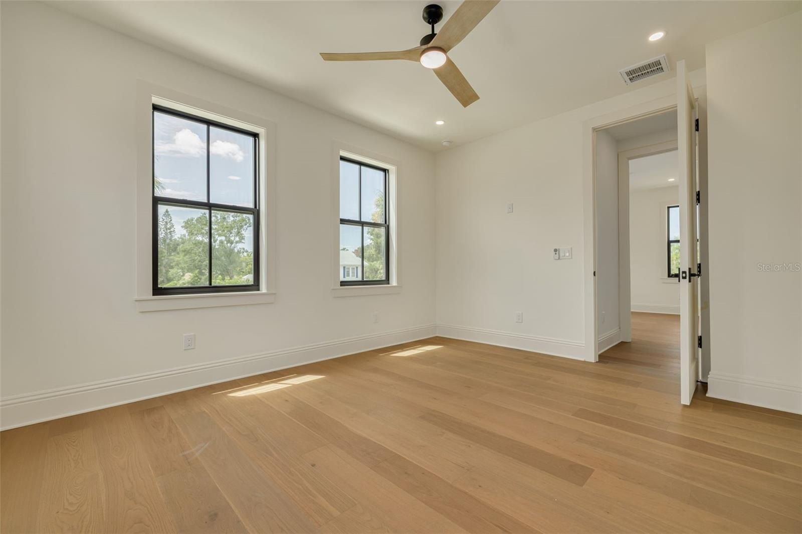 1037 26Th Avenue N. St Petersburg, FL 33704