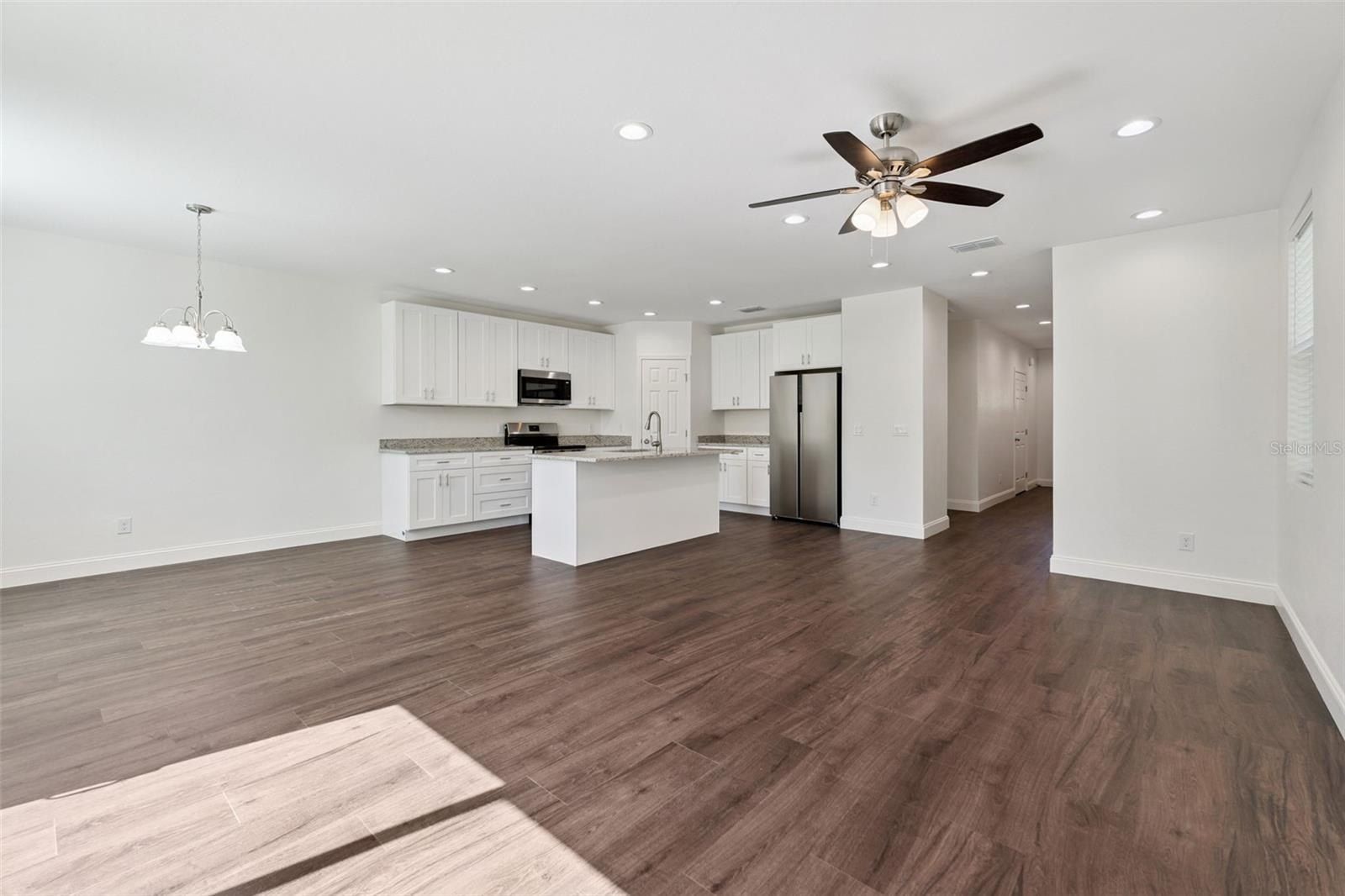 1111  1113 Jewel Avenue. Lakeland, FL 33805
