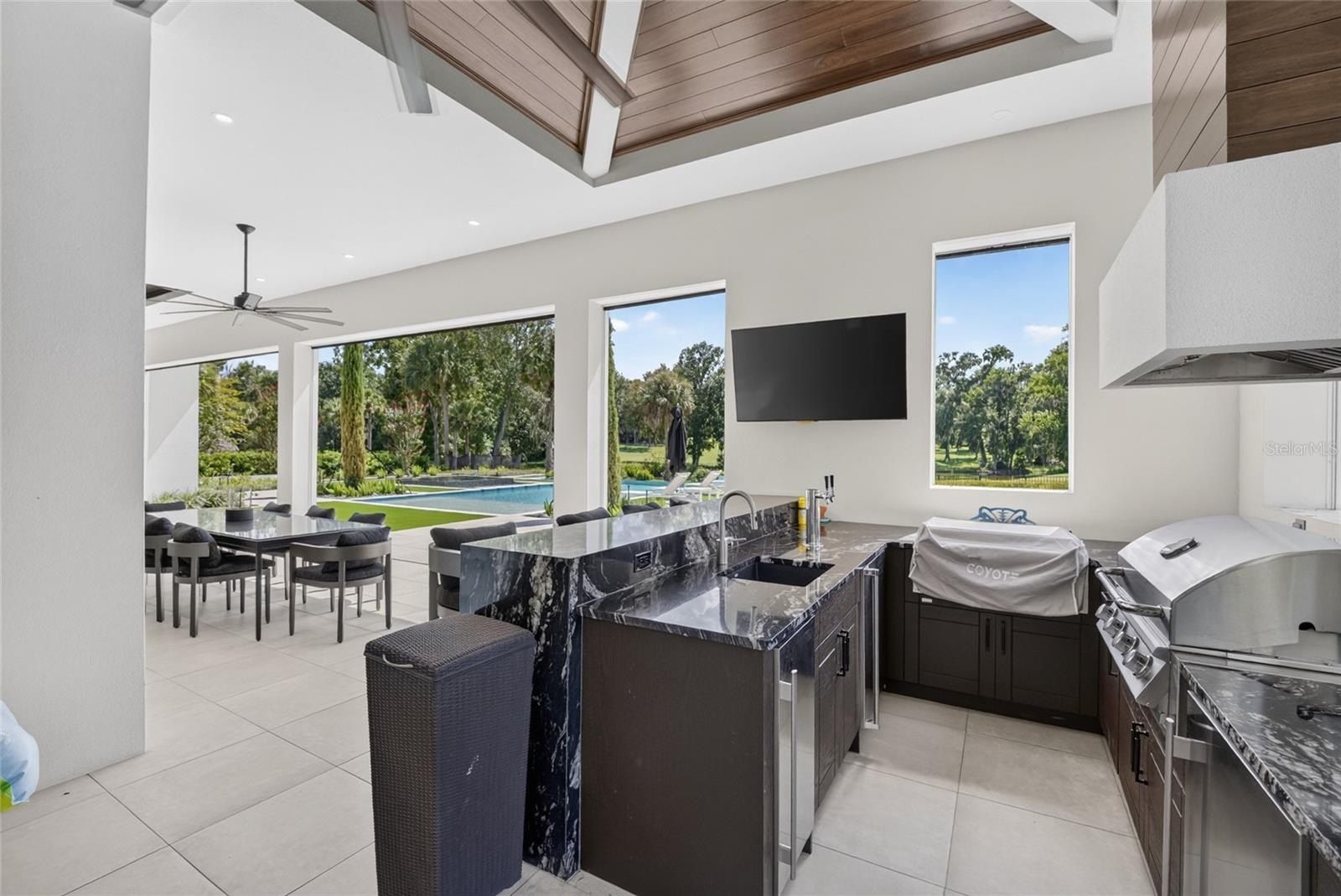Se 12 Circle. Ocala, FL 34480