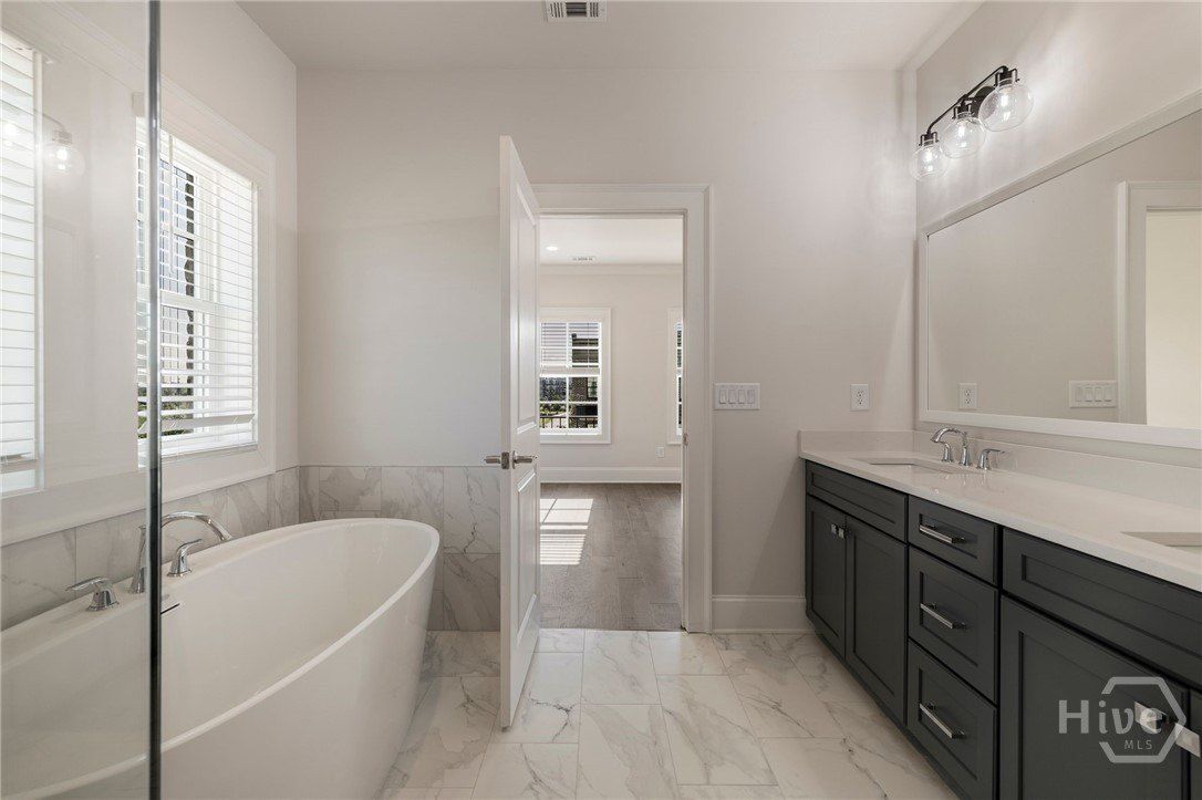 416 Upper E Avenue. Savannah, GA 31401