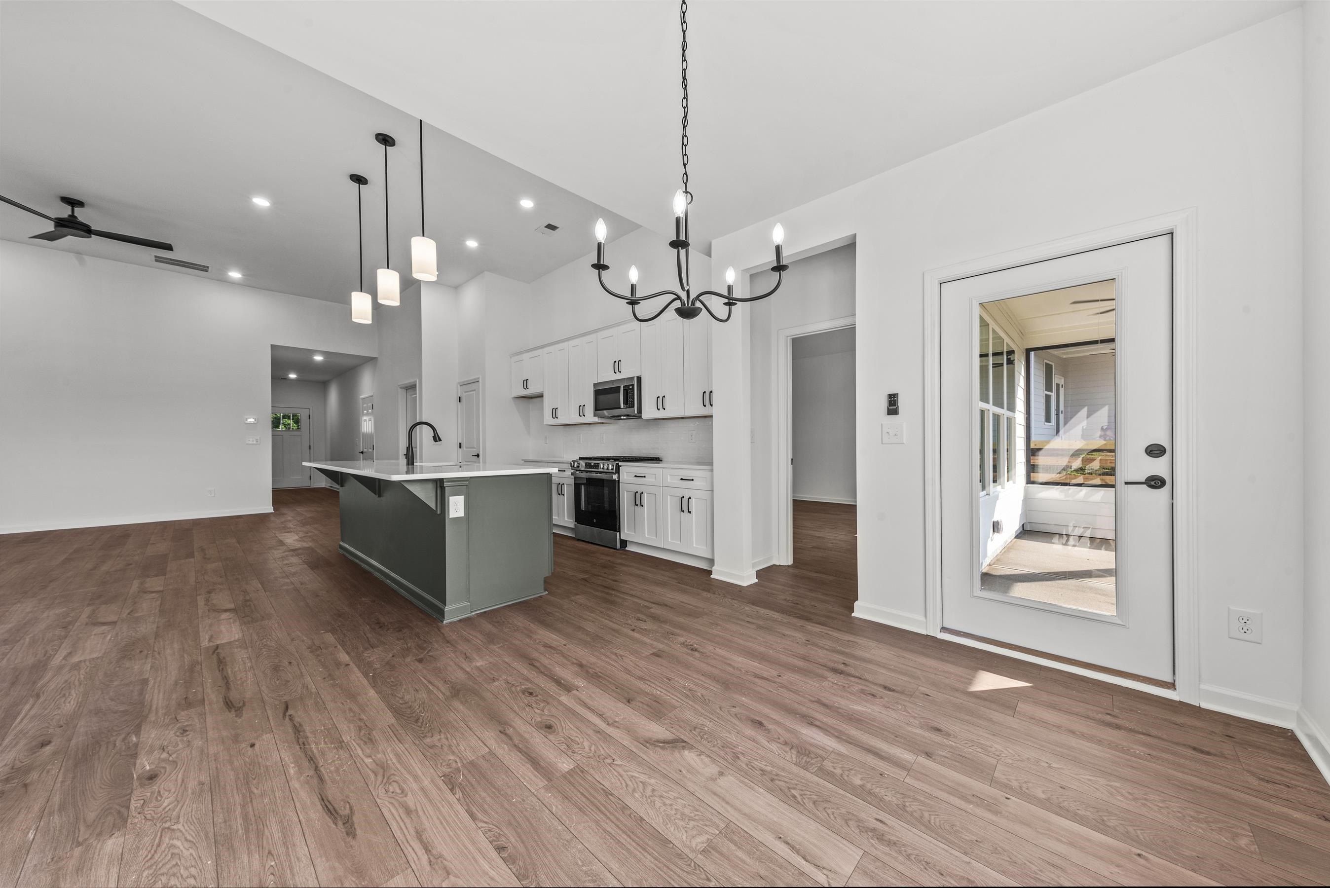 121 Cottage Grove Circle. Eatonton, GA 31024
