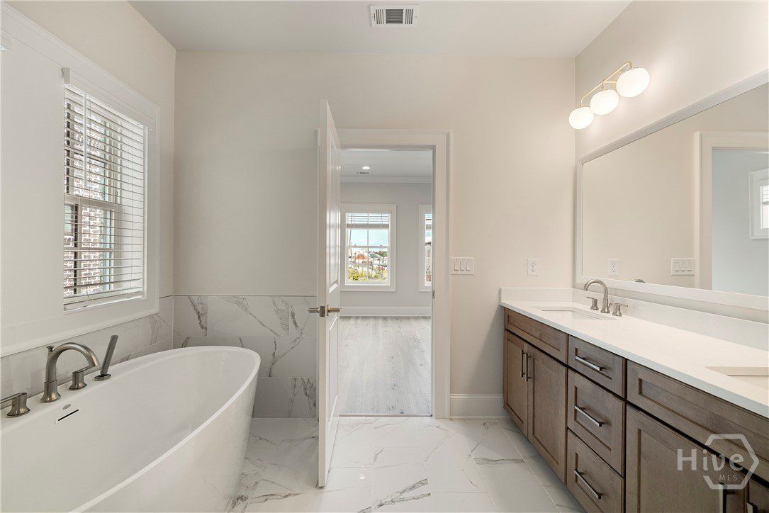 352 Eastern Wharf Avenue. Savannah, GA 31401