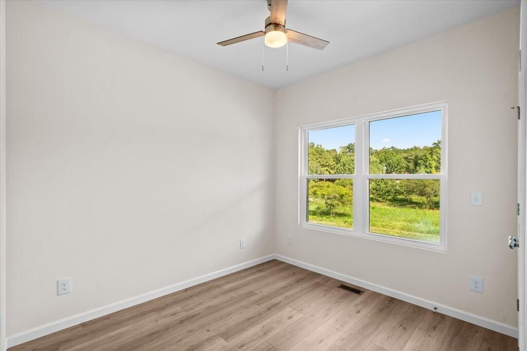 2847 Tennga Gregory Road. Crandall, GA 30711