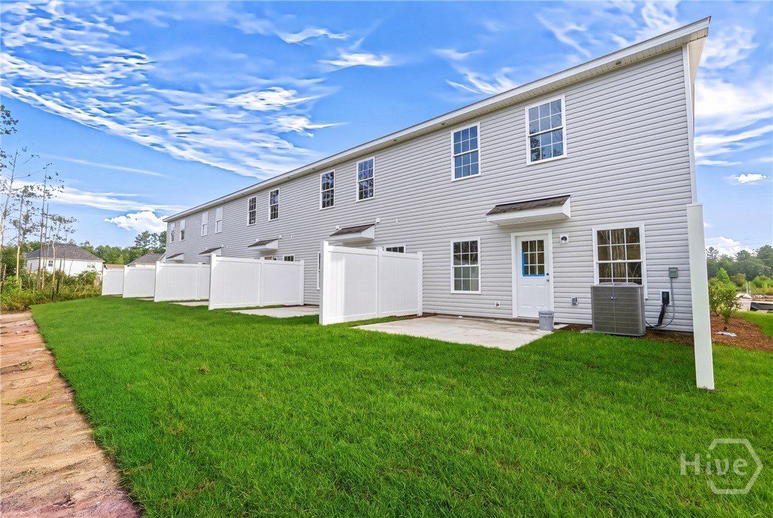 145 Islamorada Lane. Bloomingdale, GA 31302
