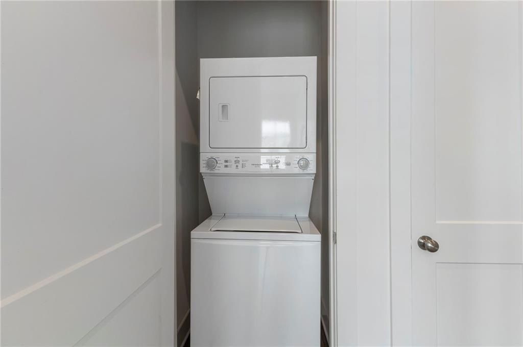 1290 Longreen Terrace Nw. Atlanta, GA 30318