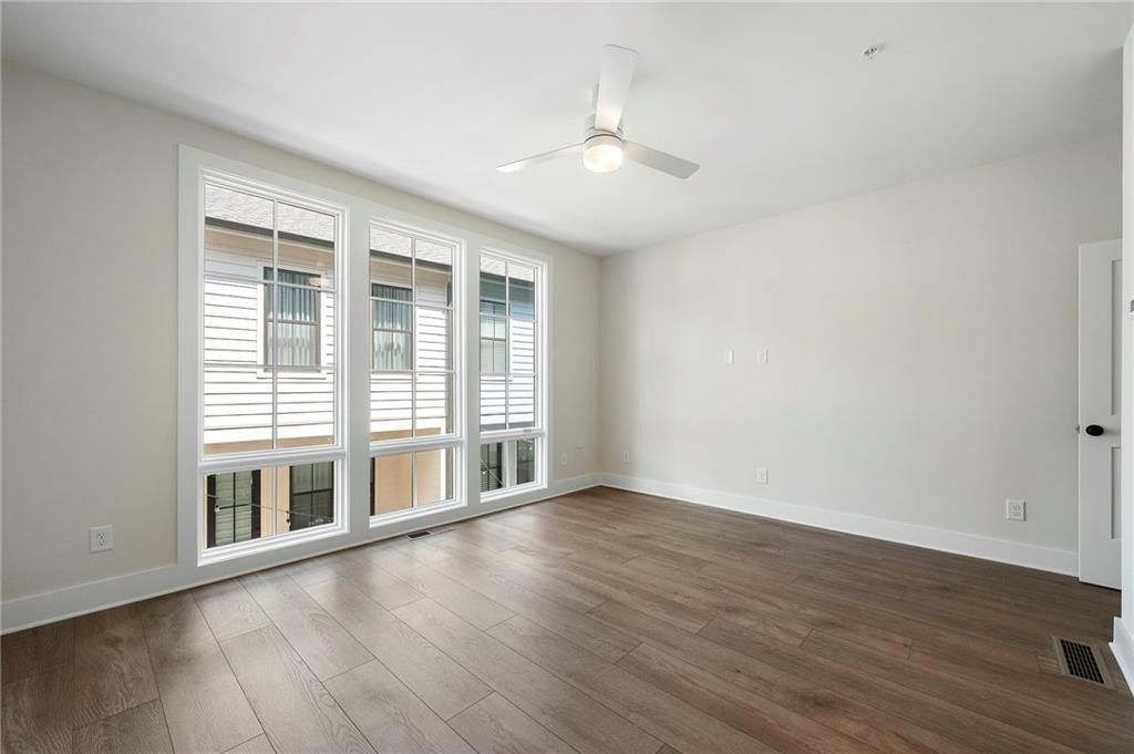 926 Hughley Circle. Atlanta, GA 30316