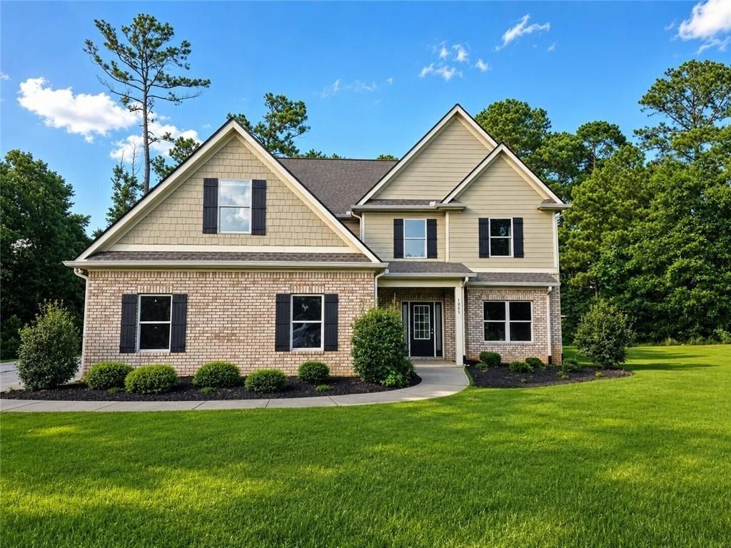 1905 Callee Court. Loganville, GA 30052