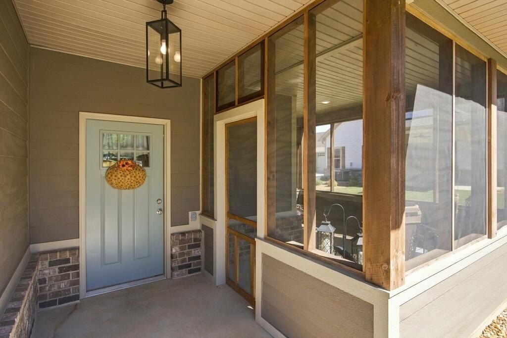 84 Maddox Lane. Chatsworth, GA 30705