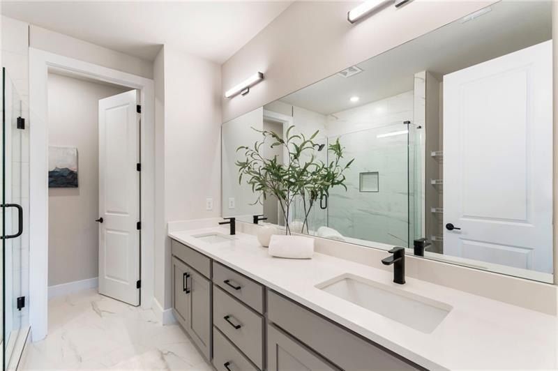 2202 Carlton Court. Atlanta, GA 30318