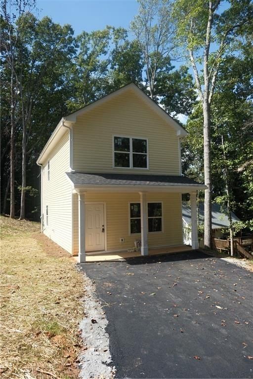6875 Lake View Point. Gainesville, GA 30506