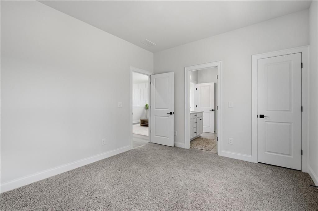 201 Tempo Circle. Ellenwood, GA 30294