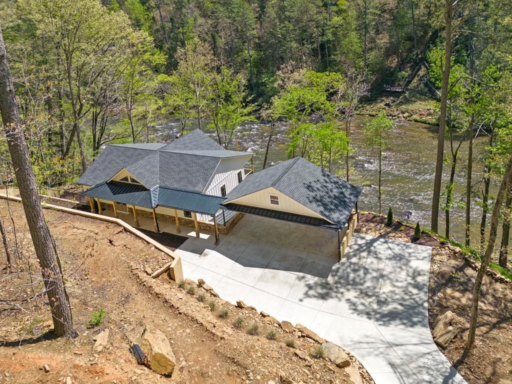 1847 High River Road. Ellijay, GA 30540