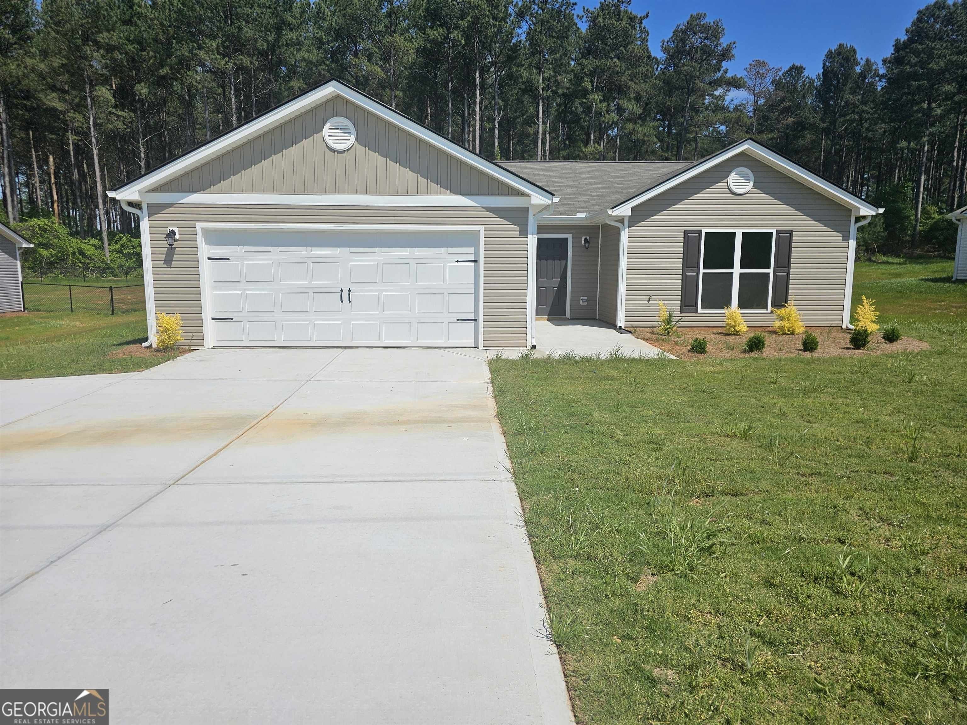 394 Walnut Drive. Hartwell, GA 30643