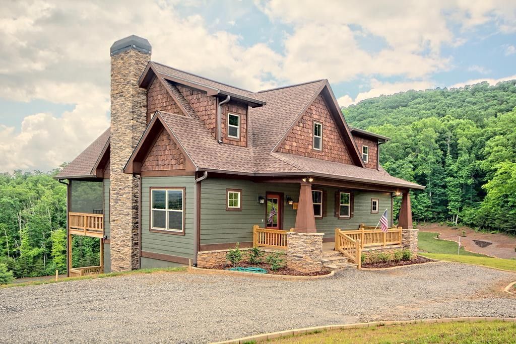 3350 Blalock Mountain Court. Ellijay, GA 30540