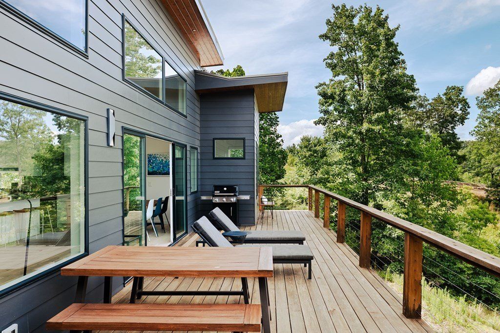 211 The Nest At Brr. Young Harris, GA 30582