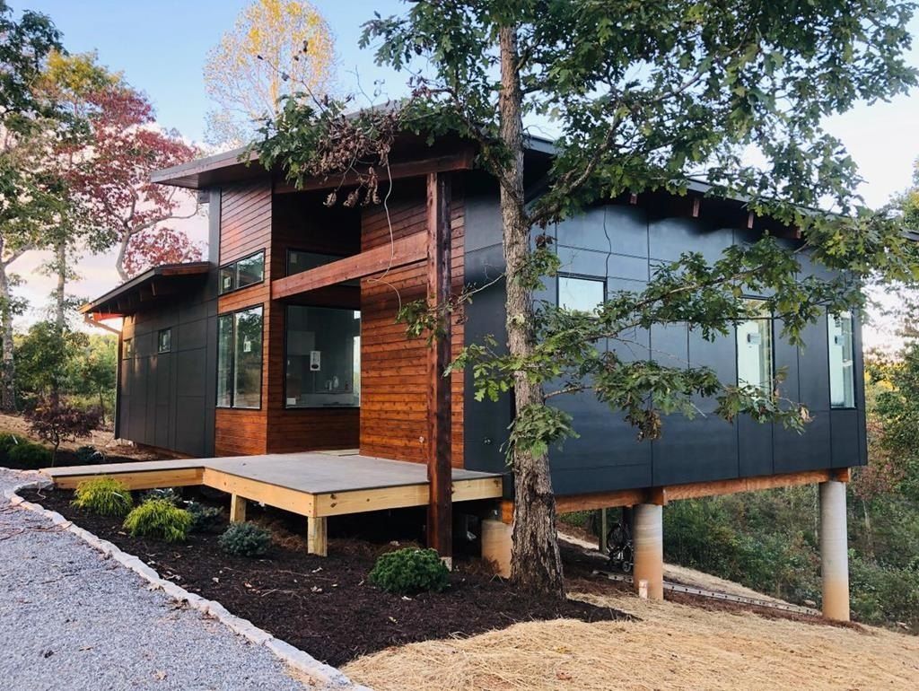 209 Brannon Ridge Road. Cleveland, GA 30528