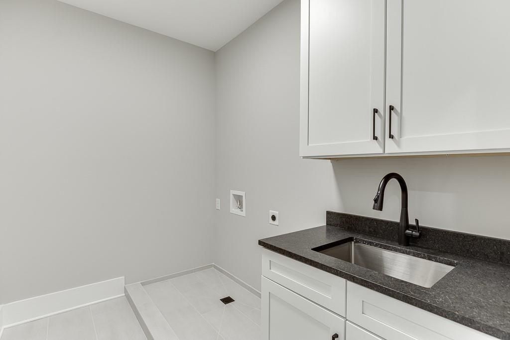 7625 Breeze Bay Road. Cumming, GA 30041