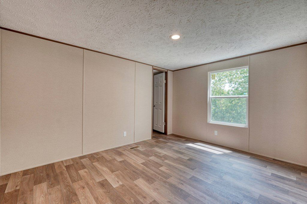 64 Town View Circl. Blairsville, GA 30512