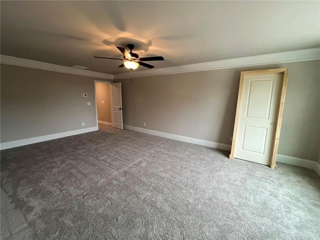 15 Creekside Commons Drive. Hoschton, GA 30548