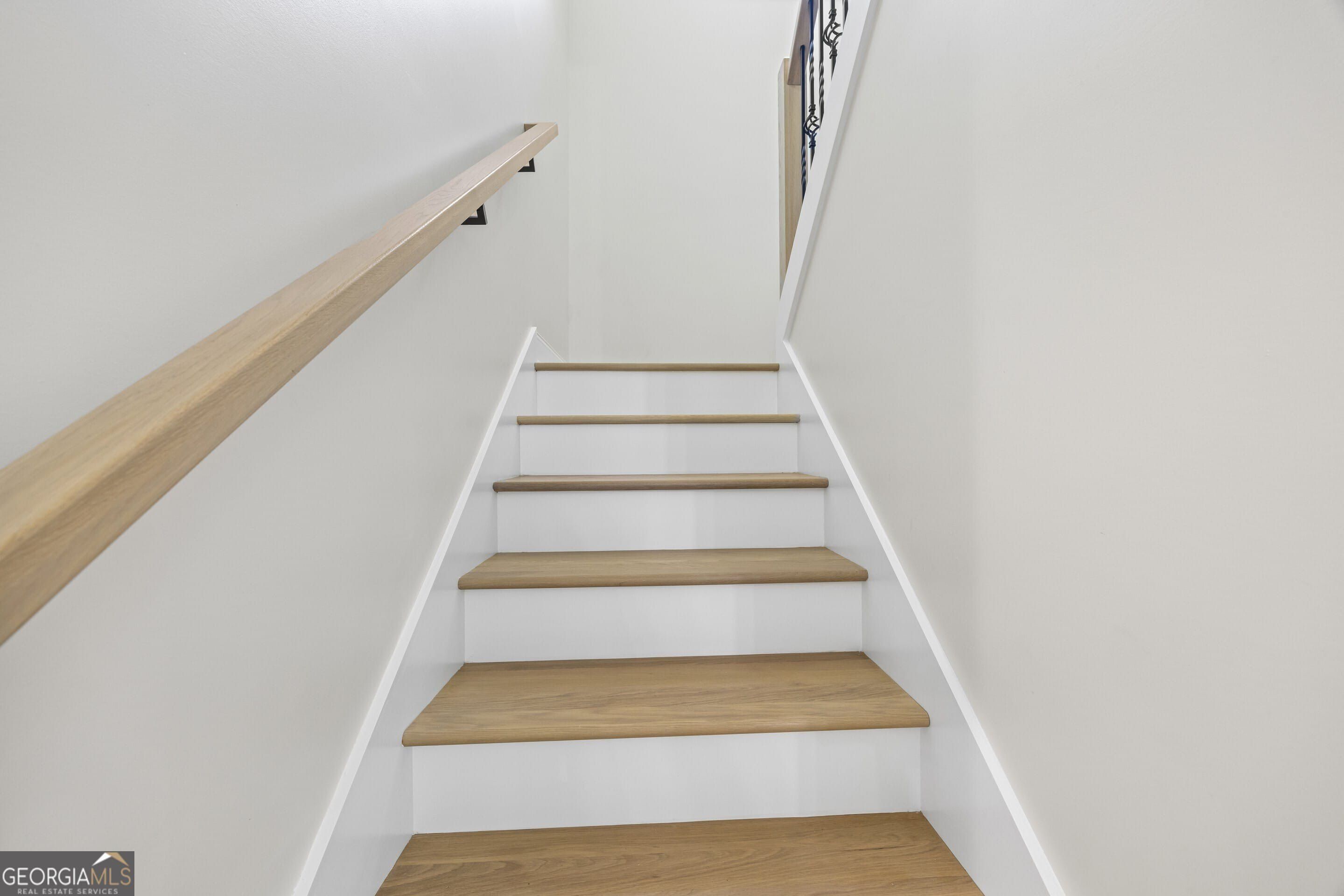 990 Rue Fleur De Lis. Lavonia, GA 30553