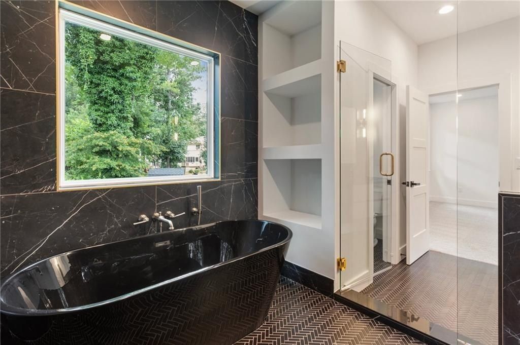 3711 Mountain Cove Road. Snellville, GA 30039