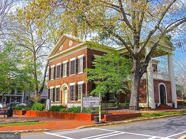 564 Ridge Road. Dawsonville, GA 30534