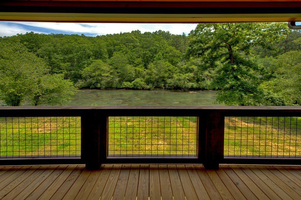 494 Riverbend Manor. Blue Ridge, GA 30513