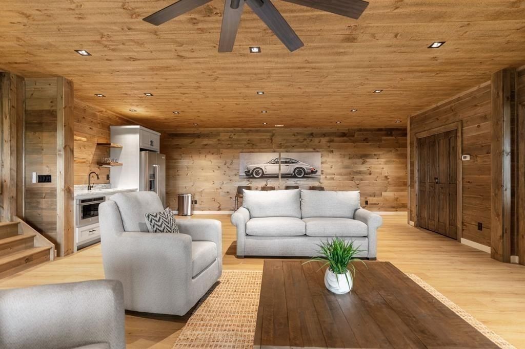 225 Grand Vista. Blue Ridge, GA 30513