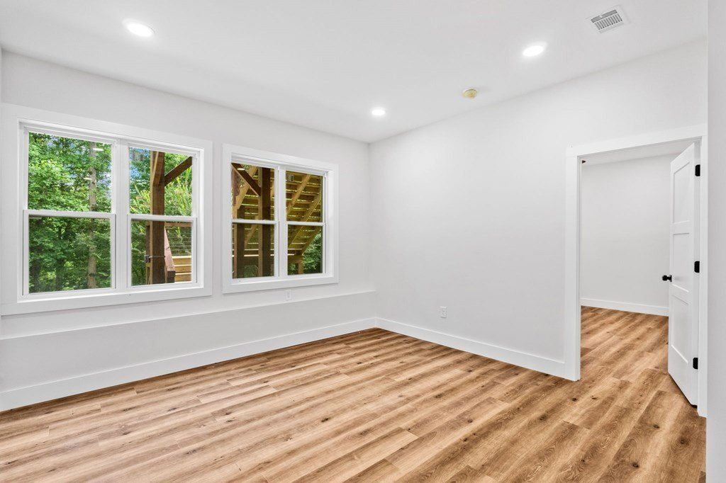 109 Lakeview Court. Ellijay, GA 30540