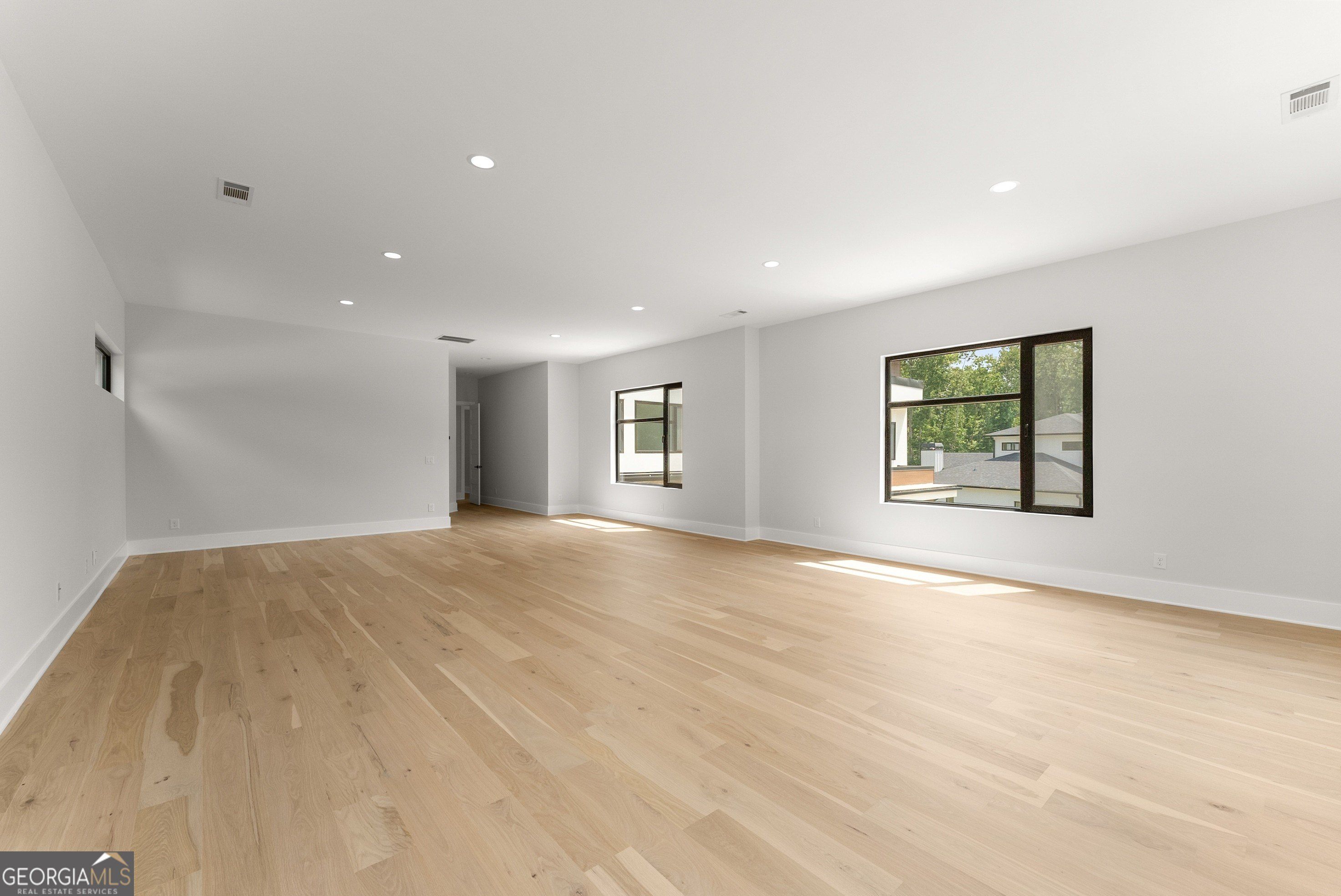 1678 Thomas Drive. Hoschton, GA 30548