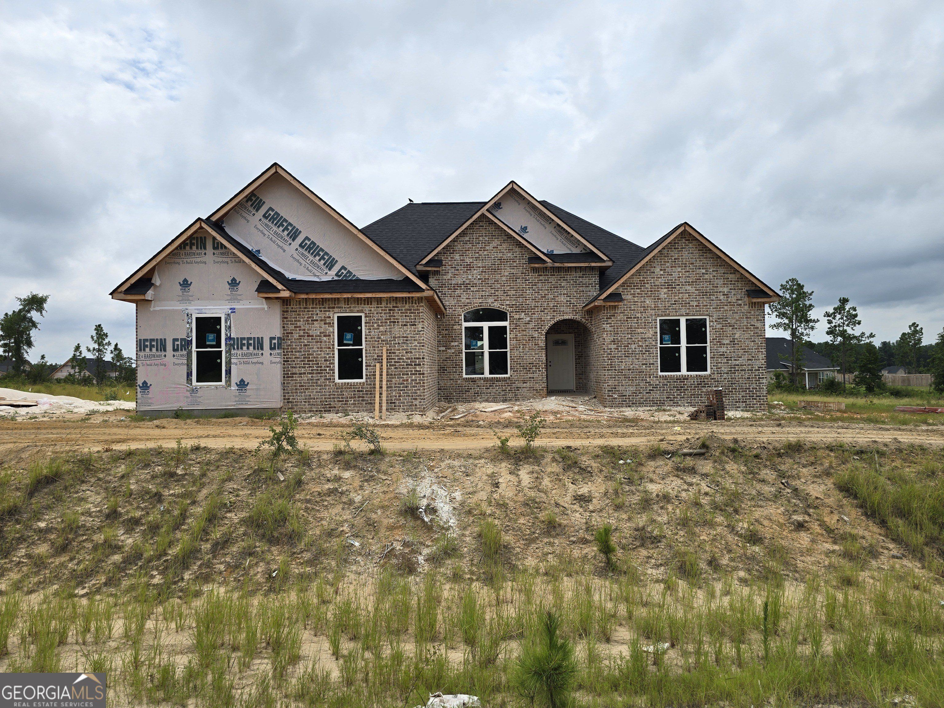 173 Doublegate Drive. Lizella, GA 31052