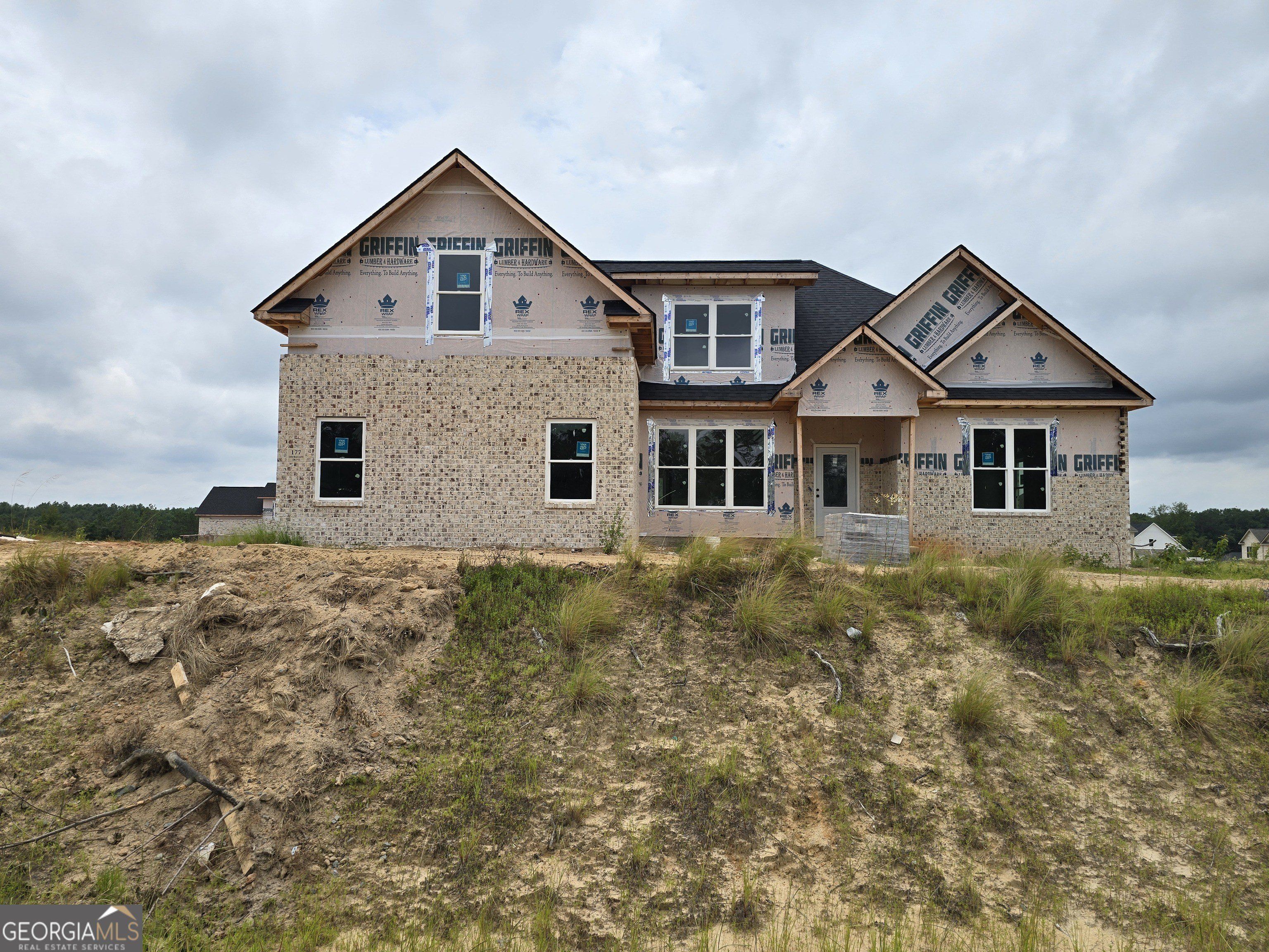 177 Doublegate Drive. Lizella, GA 31052