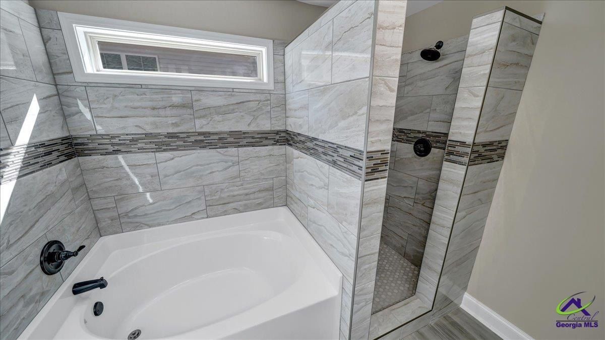 200 Eric Court. Byron, GA 31008