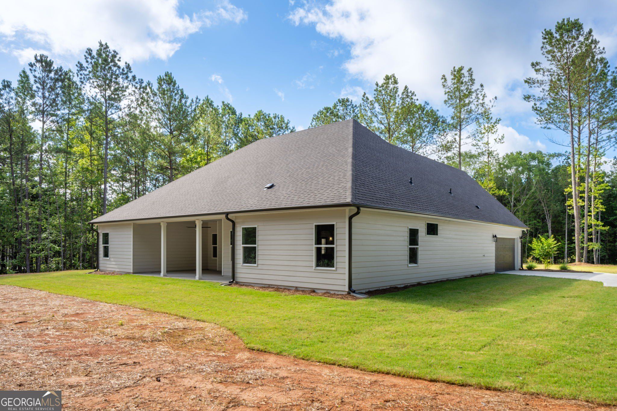 184 Flint Farms Drive. Concord, GA 30206