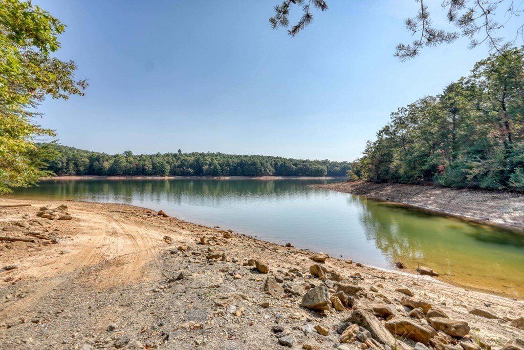 98 Oxford Trail. Blairsville, GA 30512